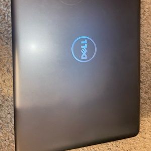 I’m selling a  Dell Inspiron 15- 5000 series